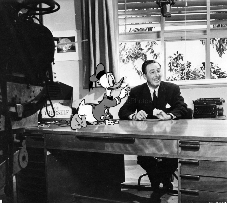 Walt Disney 1960 3.jpg